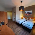 Friedensbruecke グライツ