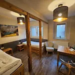 ホテル Friedensbruecke グライツ