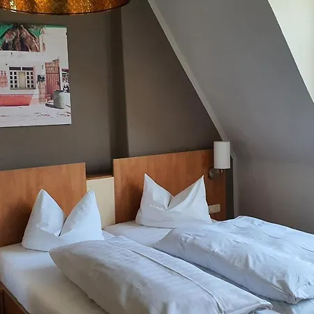Hotel Friedensbruecke 2*