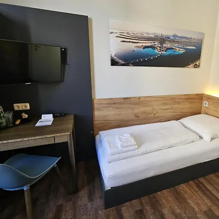 Friedensbruecke Hotel