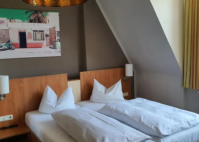 Hotel Friedensbruecke 2*