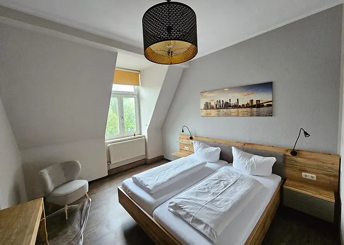 Hotel Friedensbruecke 2*